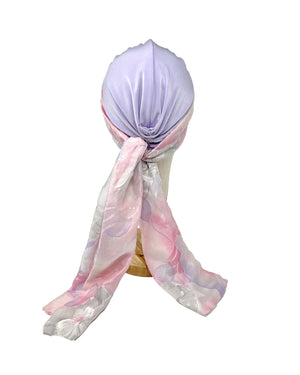 Lilac jersey turban with flat knot and fancy pink and white silk scarf